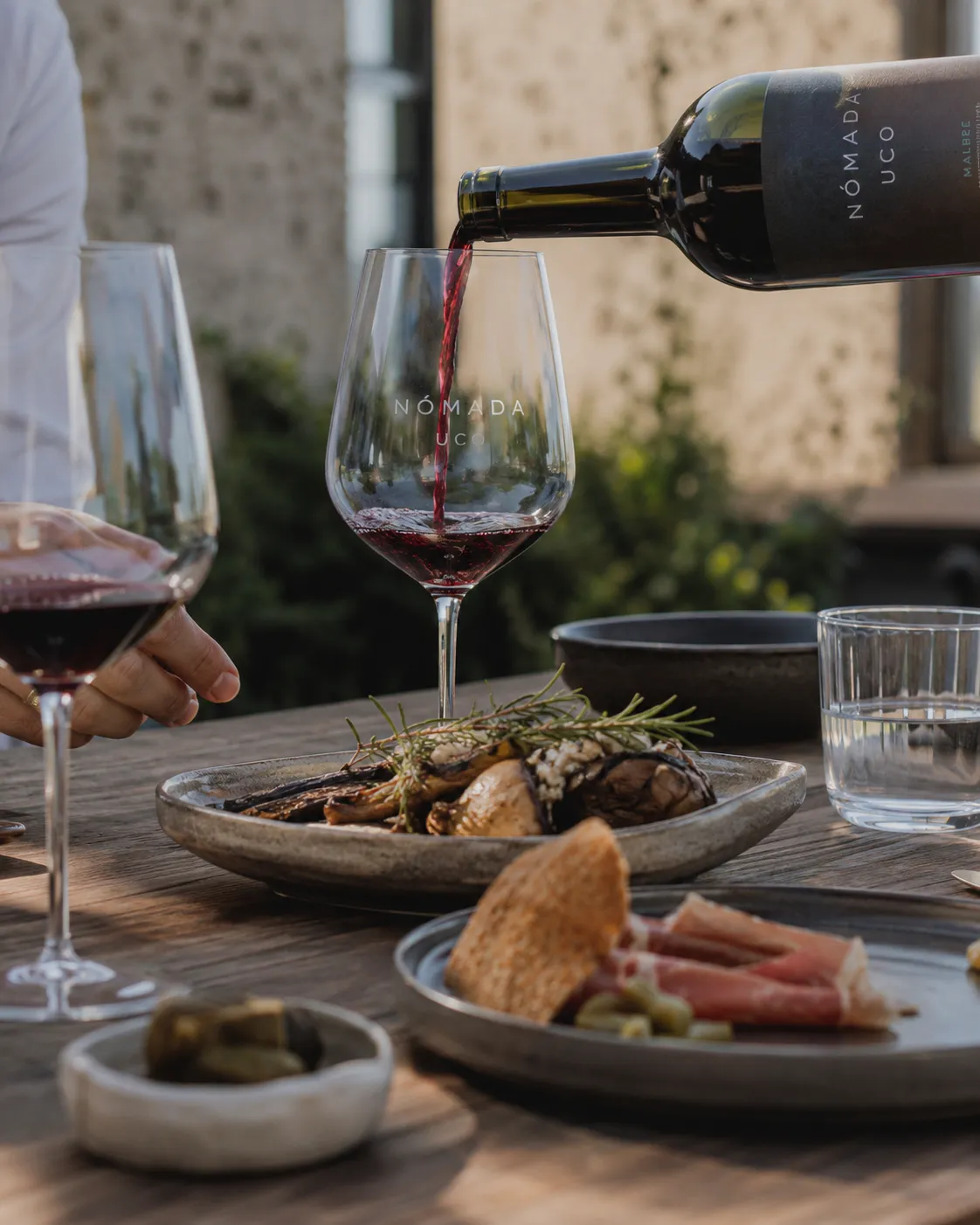 Detalle de degustacion para una ruta de vino